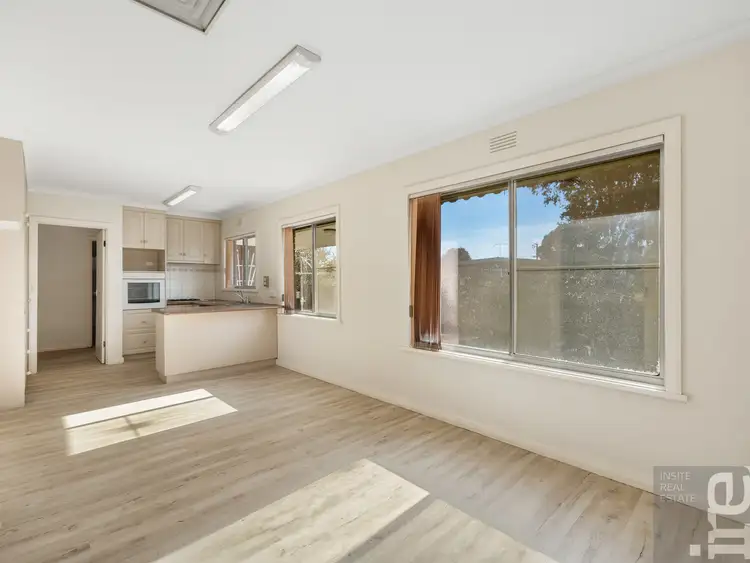 Fifth view of Homely house listing, 10 Avon Court, Wangaratta VIC 3677