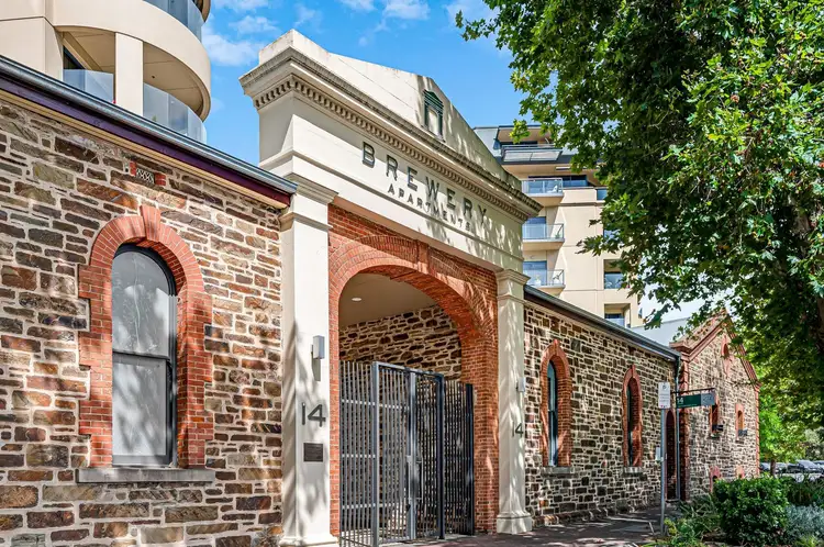 14 Dequetteville Terrace