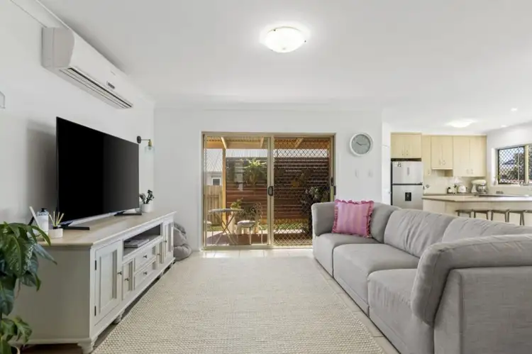 Second view of Homely house listing, 37 Hinchliffe Drive, Kearneys Spring QLD 4350