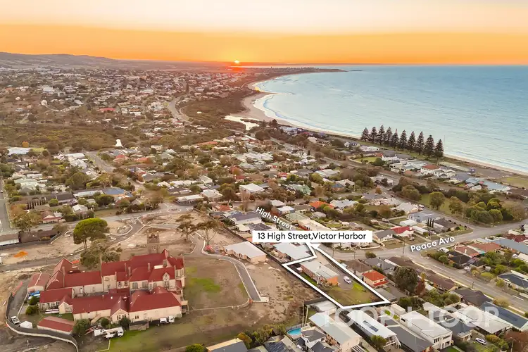13 High Street, Victor Harbor SA 5211