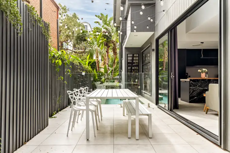 21 Oxley Lane, New Farm QLD 4005