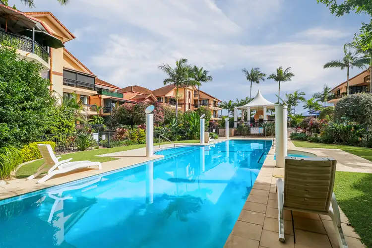 24/3-7 Eady Avenue, Broadbeach Waters QLD 4218