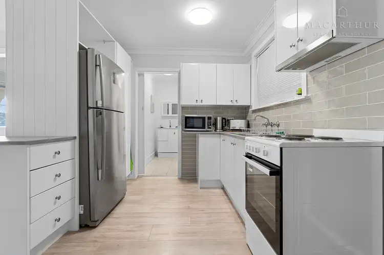 Fourth view of Homely house listing, 2/33 Bruce Street, Tolland NSW 2650