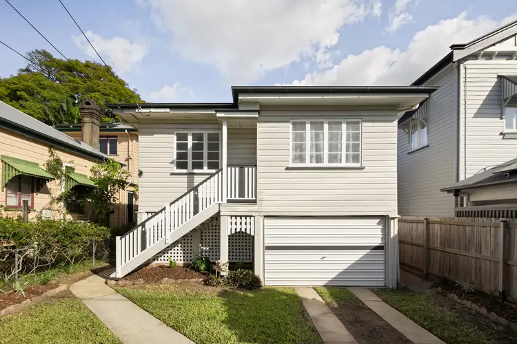 94 Dunellan Street, Greenslopes QLD 4120