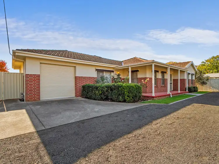 2/4 McMillan Street, Maffra VIC 3860