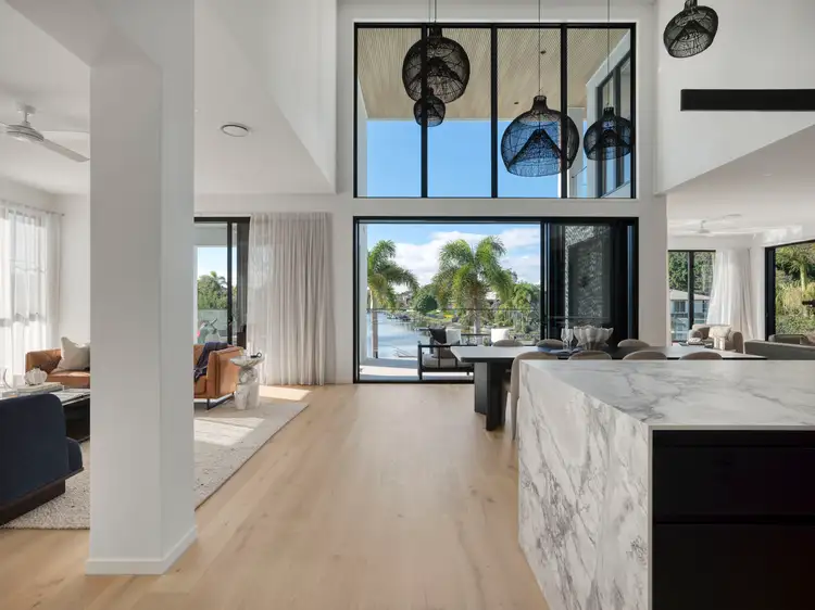 21 Sacha Place, Carrara QLD 4211