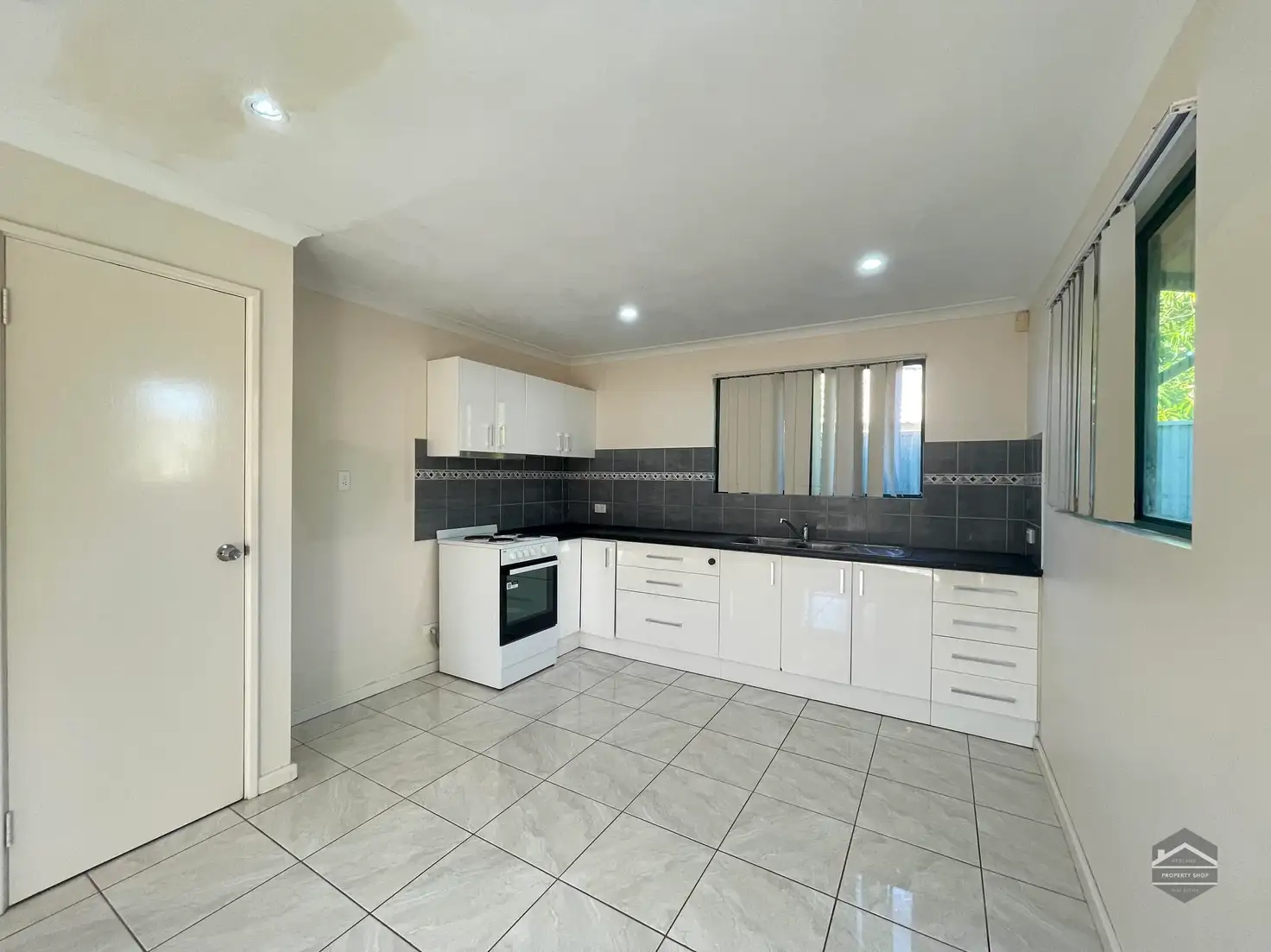 Main view of Homely unit listing, 2/31 Spoonbill Crescent, South Hedland WA 6722