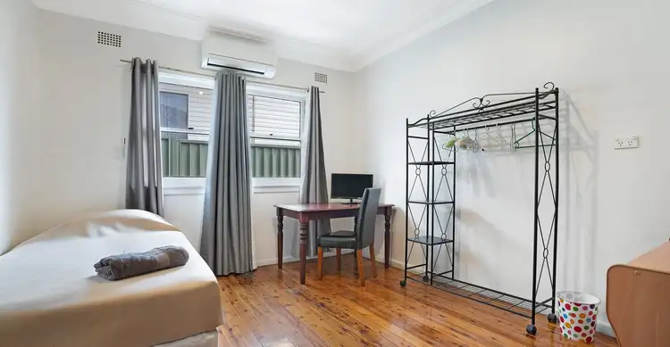 34 Newcastle Street, Cringila NSW 2502