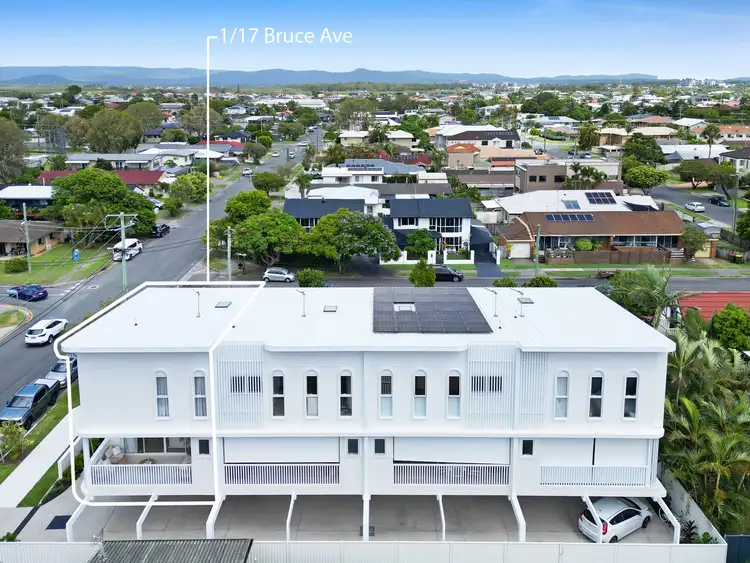 1/17 Bruce Avenue, Paradise Point QLD 4216