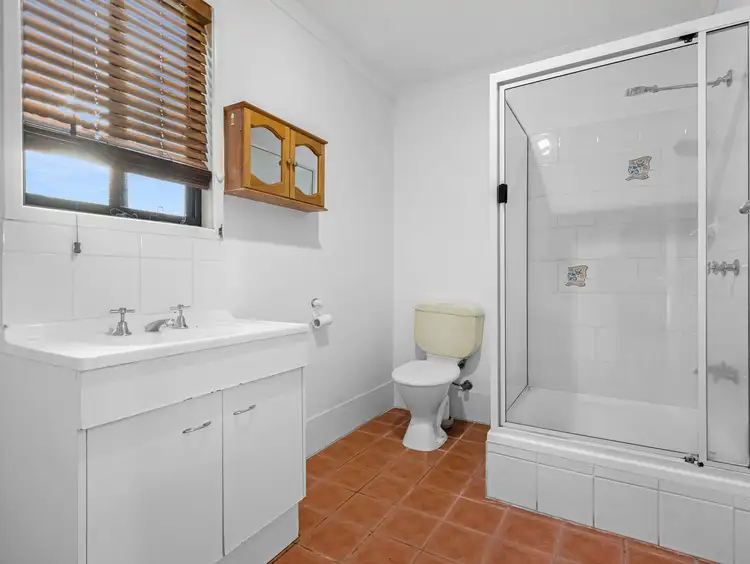 Fifth view of Homely unit listing, 2/17 Truro Street, Torquay QLD 4655
