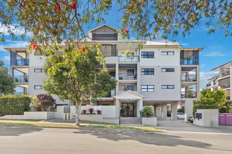 Second view of Homely unit listing, 18/5 Rock Street, Scarborough QLD 4020
