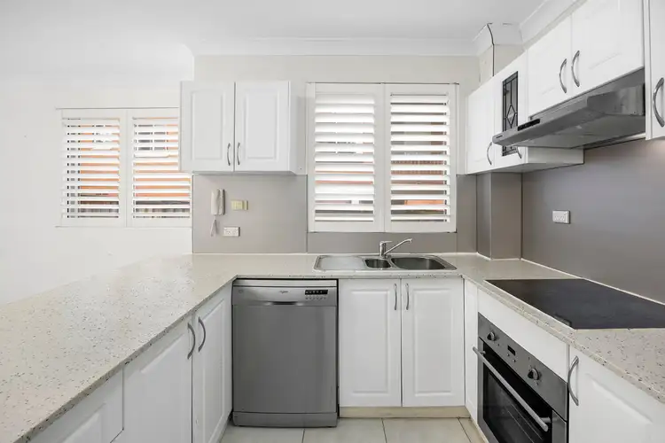 Sixth view of Homely apartment listing, 2/19 Redman Road, Dee Why NSW 2099