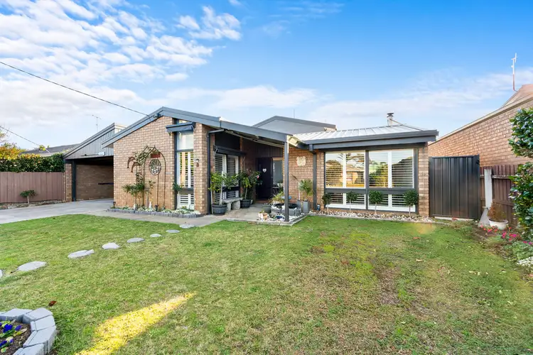Second view of Homely house listing, 8 Endeavour Court, Lakes Entrance VIC 3909
