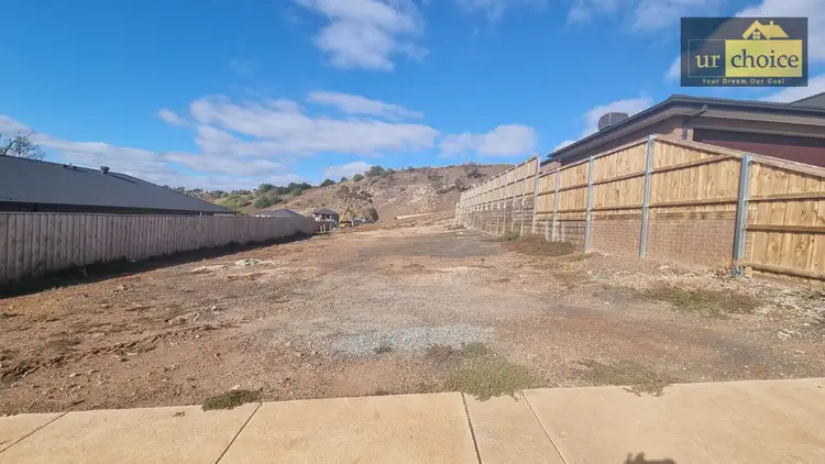 42 Ladhams Way, Maddingley VIC 3340