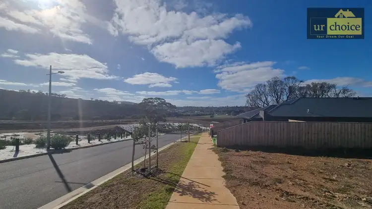 42 Ladhams Way, Maddingley VIC 3340