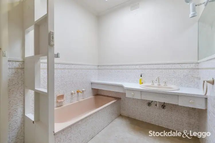 Fourth view of Homely house listing, 10 Vindon Avenue, Morwell VIC 3840