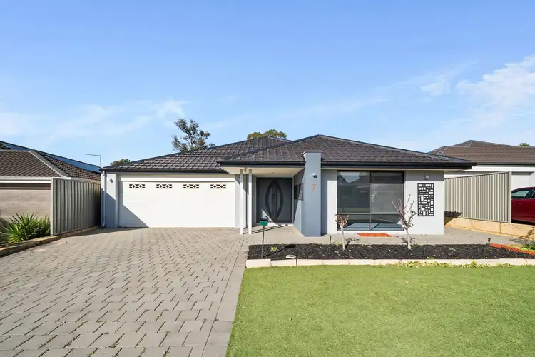 7 Holystone Approach, Wellard WA 6170