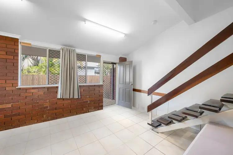 Third view of Homely block of units listing, 1-3/120 Auckland Street, Gladstone Central QLD 4680