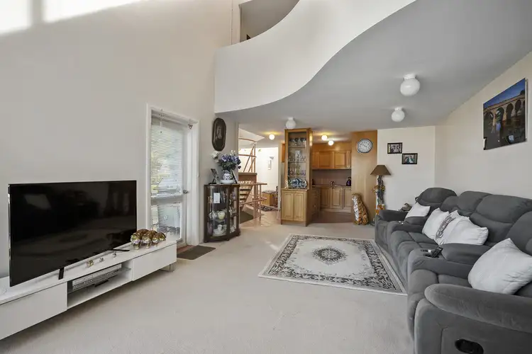 1/6 Montgomery Court, Sandy Bay TAS 7005