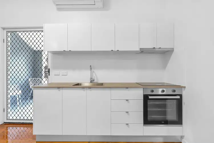 Fifth view of Homely unit listing, 6/286 Lake Street, Cairns North QLD 4870