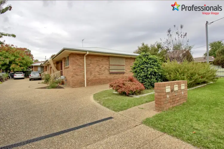 2/27 Kenneally Street, Kooringal NSW 2650