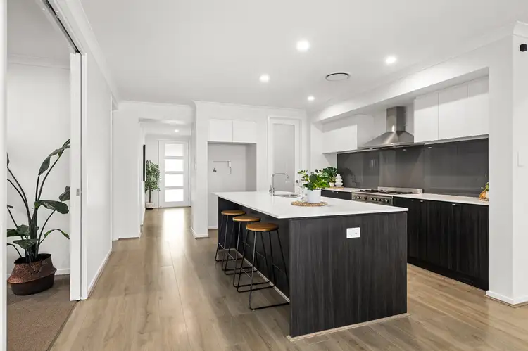 Fifth view of Homely house listing, 33 Bellflower Street, Collingwood Park QLD 4301