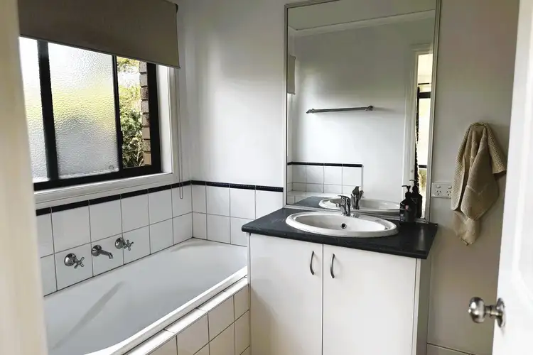 Fifth view of Homely house listing, 52 Mathisen Terrace, Hillside VIC 3037