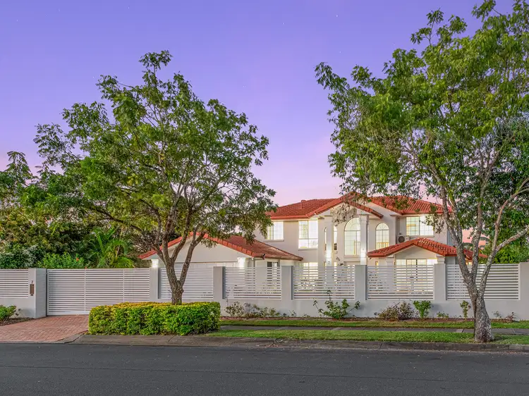7 Daintree Place, Riverhills QLD 4074