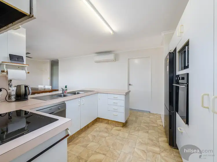 Fourth view of Homely house listing, 4 Essendon Close, Arundel QLD 4214