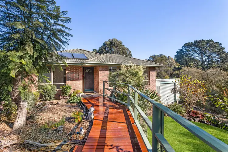 136 Rutland Avenue, Mount Eliza VIC 3930