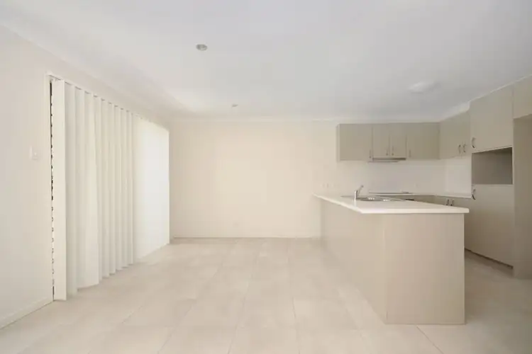 Fourth view of Homely unit listing, 1/223 Greenwattle Street, Cranley QLD 4350