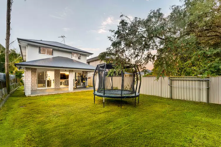 64 Oxley Station Road, Oxley QLD 4075