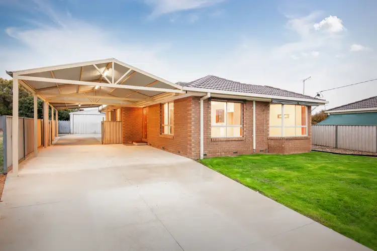 Main view of Homely house listing, 5 Paramount Court, Wodonga VIC 3690