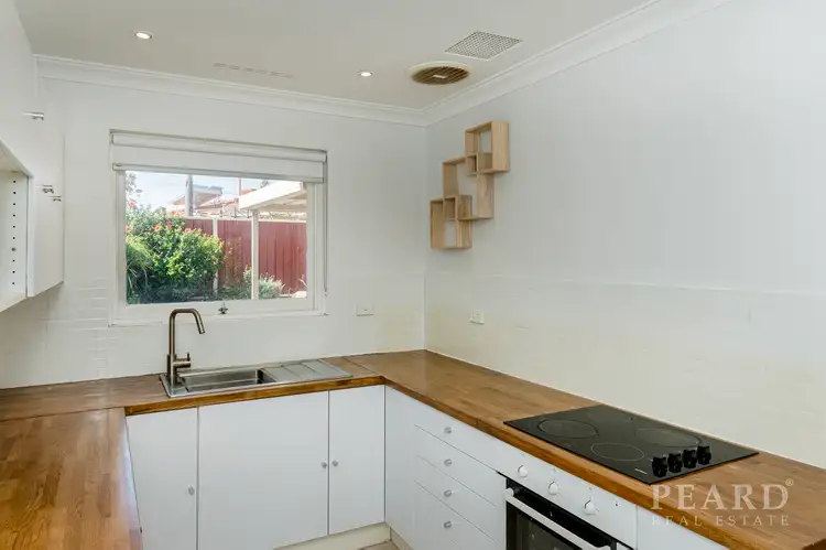 Fifth view of Homely unit listing, 8a Clevedon Place, Kallaroo WA 6025