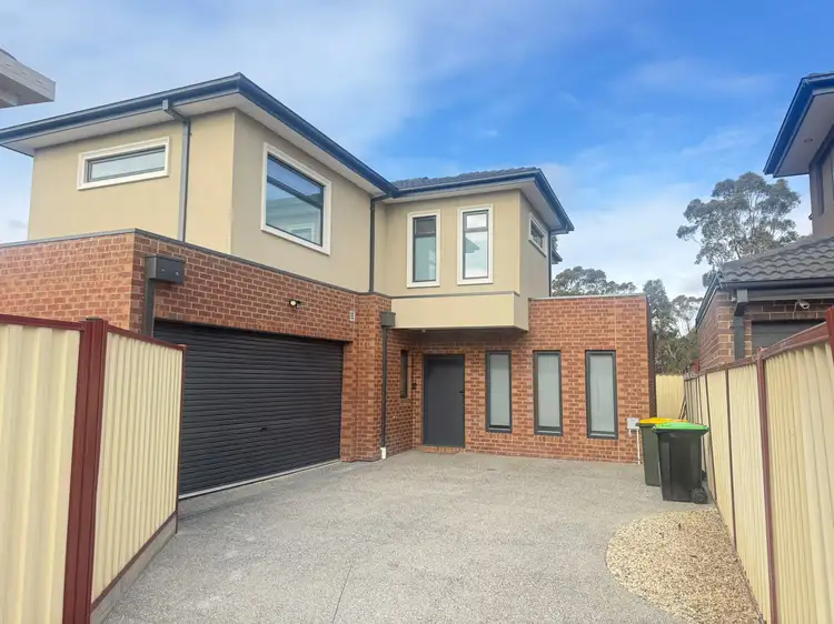 Main view of Homely unit listing, 2/3 Geach Street, Dallas VIC 3047