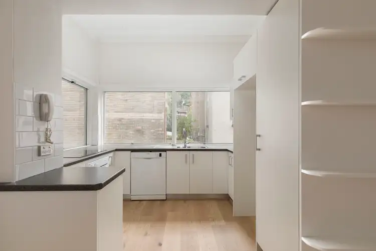 Third view of Homely apartment listing, 6/2 Waratah Street, Rushcutters Bay NSW 2011