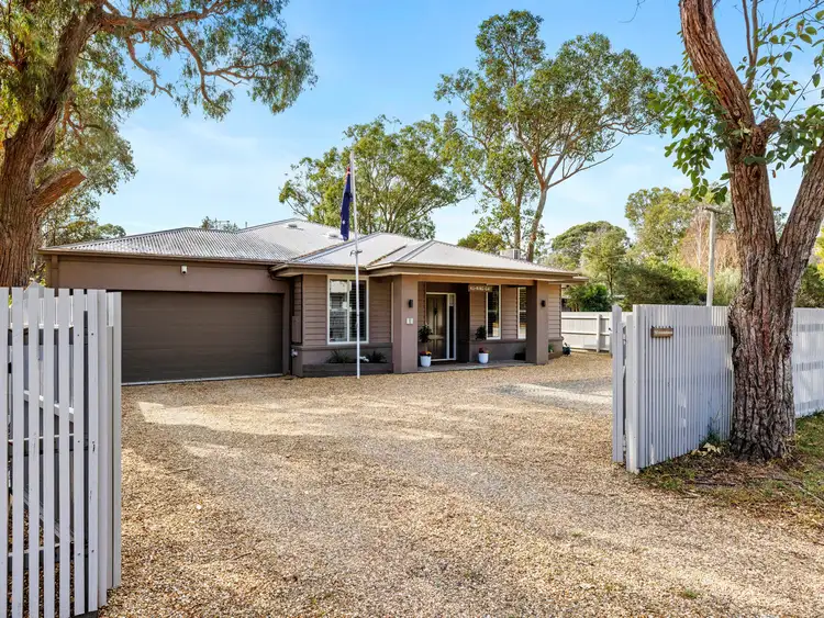 14 Victoria Avenue, Somers VIC 3927