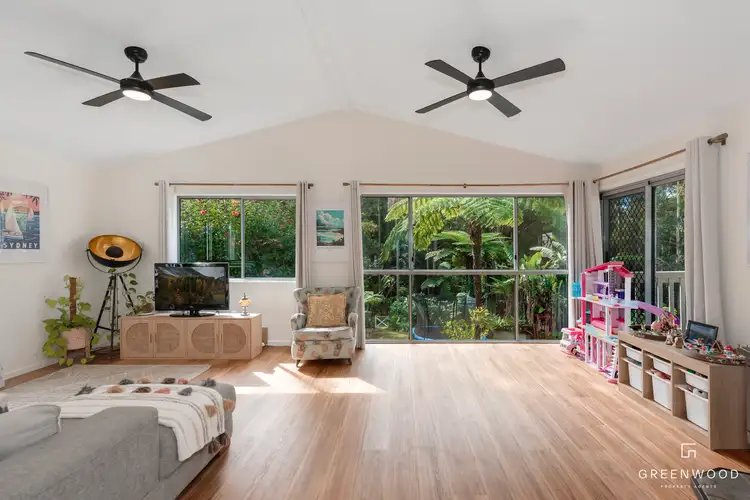 125 Kinabalu Drive, Tamborine Mountain QLD 4272