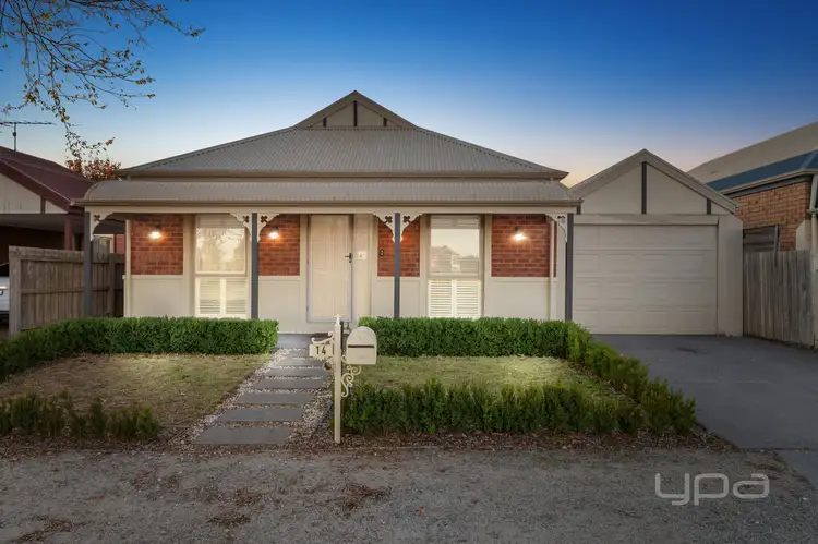 14 Ridgeway, Melton West VIC 3337