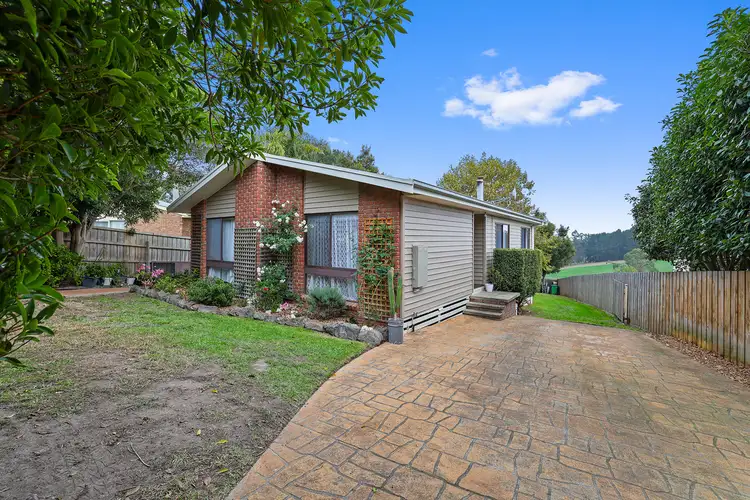 9 Tooronga Road, Willow Grove VIC 3825
