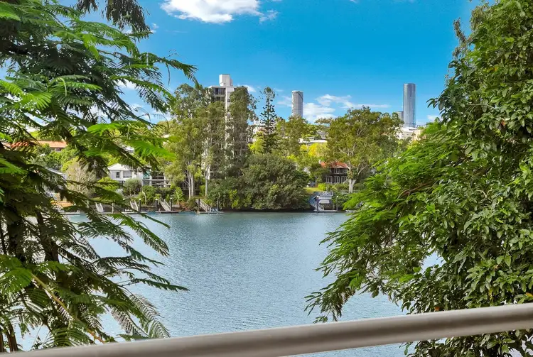 Main view of Homely unit listing, 10/134 Macquarie Street, St Lucia QLD 4067