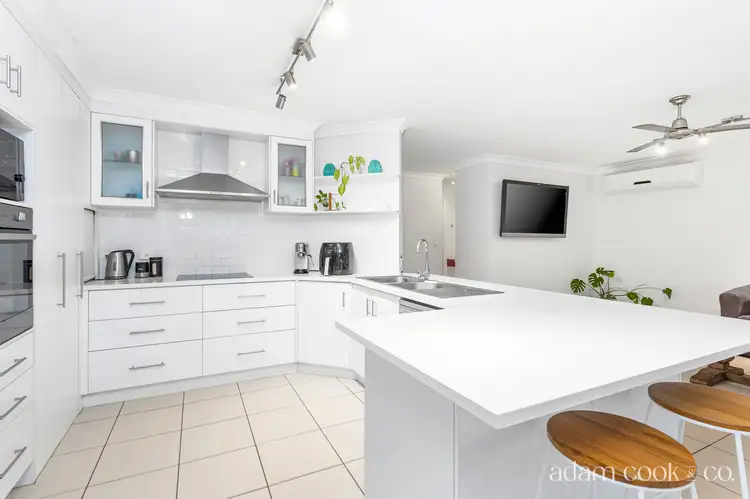Second view of Homely house listing, 4 Dune Circle, Lammermoor QLD 4703
