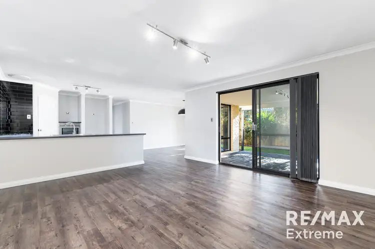 33 Helmsdale Loop, Butler WA 6036