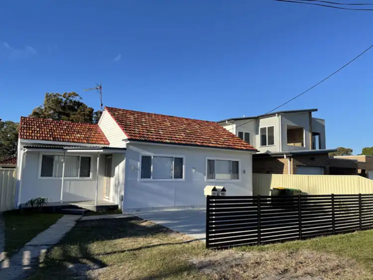 52A Anzac Road, Long Jetty NSW 2261