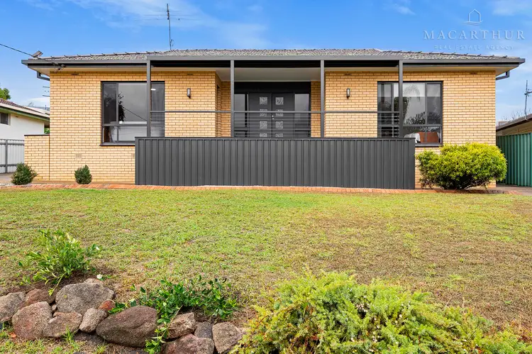 14 Banks Avenue, Kooringal NSW 2650