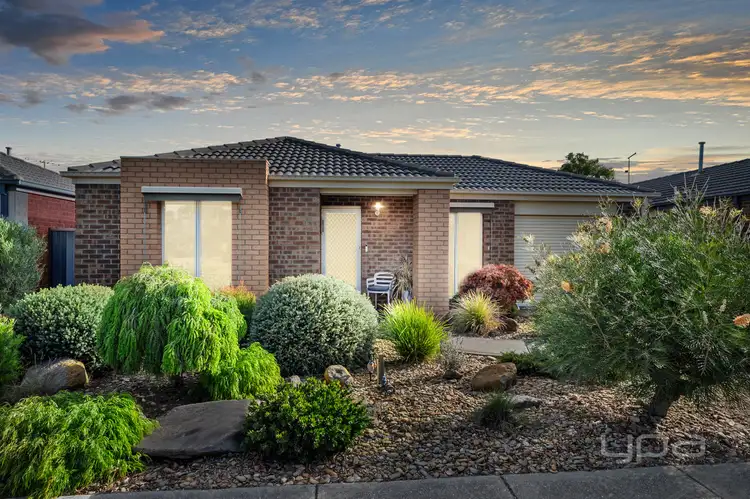 53 Lakewood Boulevard, Melton VIC 3337