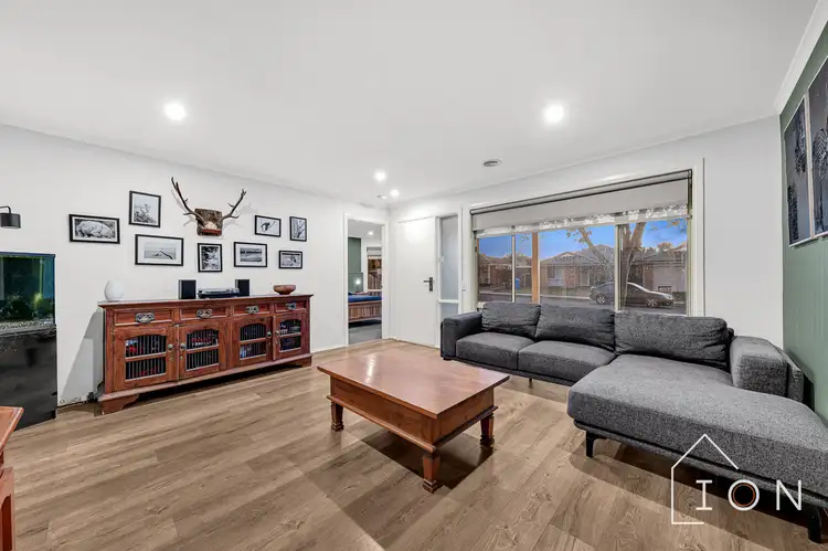 Fifth view of Homely house listing, 21 Dartmoor Drive, Cranbourne East VIC 3977