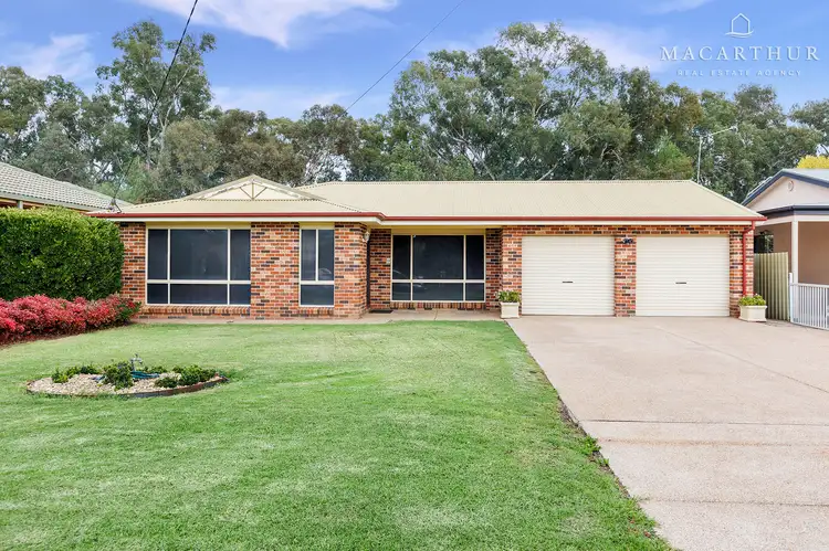 8 Bocquet Street, Lake Albert NSW 2650