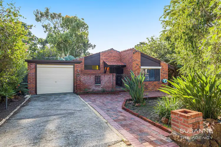 51 Waterloo Crescent, Lesmurdie WA 6076