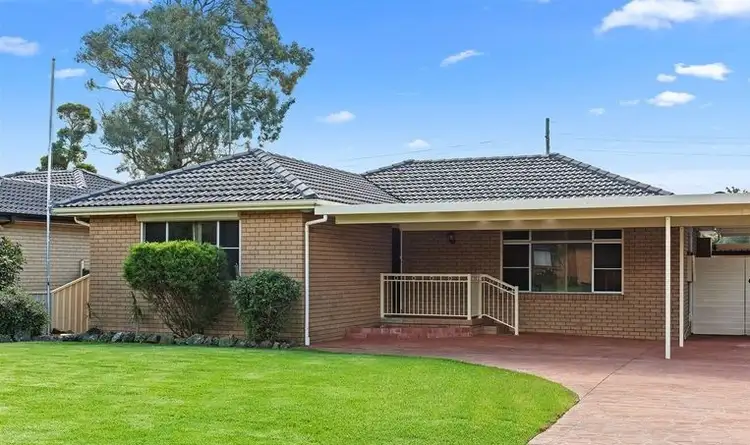 82 Maple Street, Albion Park Rail NSW 2527